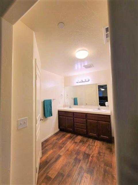 2125 E Sweet Ave, Visalia, CA 93292 photo 18