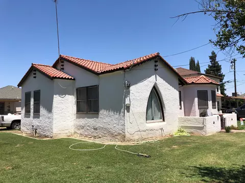 704 E Main St, Fowler, CA 93625 photo 2