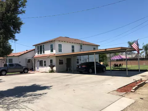 704 E Main St, Fowler, CA 93625 photo 4