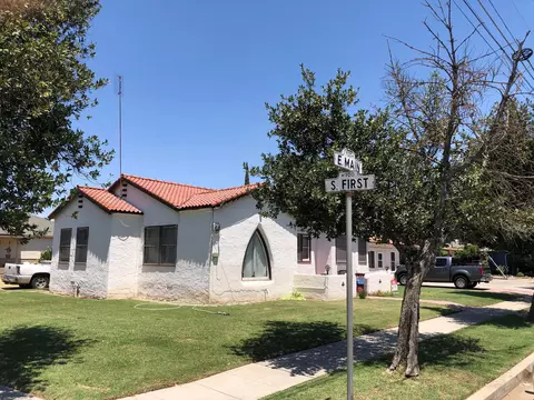 704 E Main St, Fowler, CA 93625 photo 5