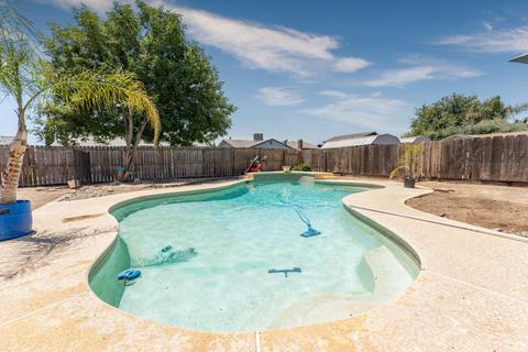 679 Tamarack Ln, Lemoore, CA 93245 photo 16