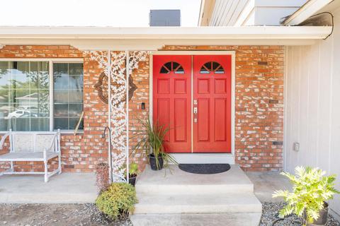 679 Tamarack Ln, Lemoore, CA 93245 photo 4