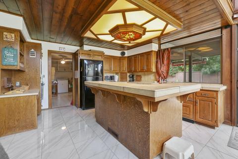 708 W Pine St, Exeter, CA 93221 photo 22