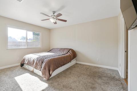 1318 Stinson Dr, Lemoore, CA 93245 photo 12