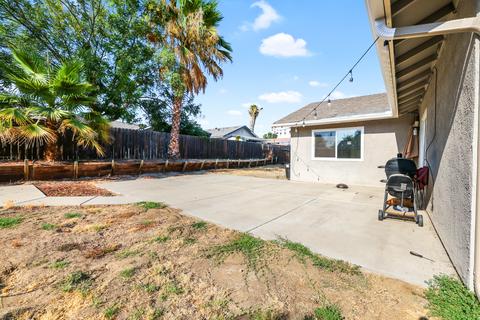 1318 Stinson Dr, Lemoore, CA 93245 photo 29
