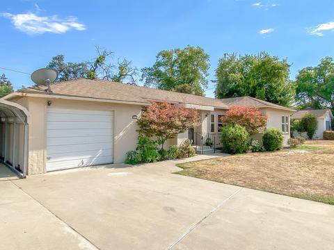 1023 E Cross Ave, Tulare, CA 93274 photo 2