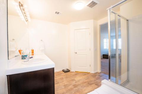 565 Alpha St, Tulare, CA 93274 photo 34