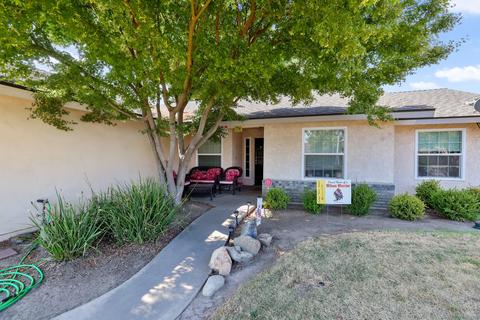 1973 E Toledo Ave, Tulare, CA 93274 photo 3