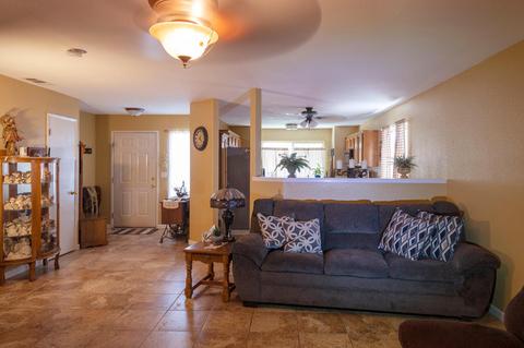 1438 Echo Ln, Hanford, CA 93230 photo 7