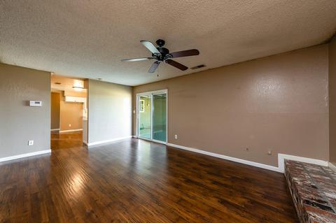 857 Tammy Ln, Lemoore, CA 93245 photo 13
