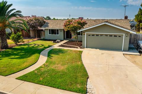 857 Tammy Ln, Lemoore, CA 93245 photo 1