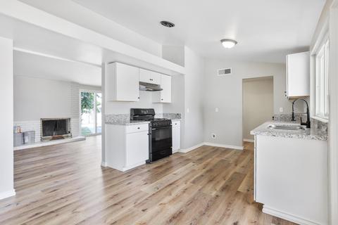 901 Elm St, Hanford, CA 93230 photo 10