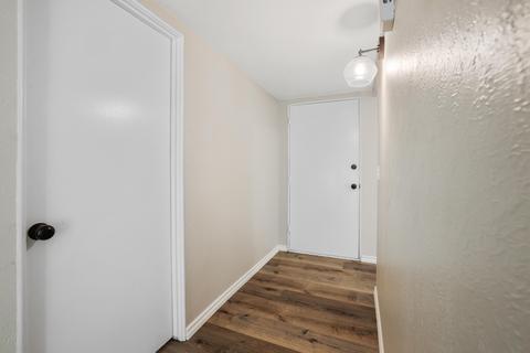 901 Elm St, Hanford, CA 93230 photo 6