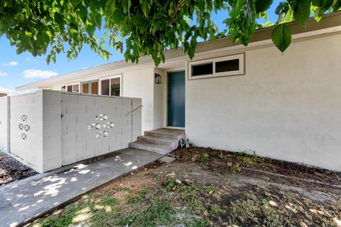 901 Elm St, Hanford, CA 93230 photo 2