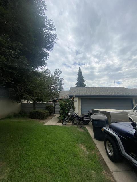 1935 E Beech Ave, Visalia, CA 93292 photo 1
