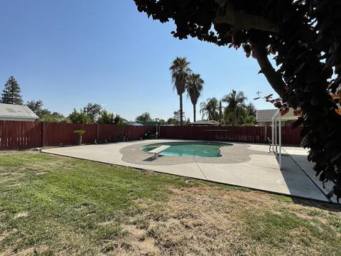801 E Ferguson Ave, Visalia, CA 93292 photo 21