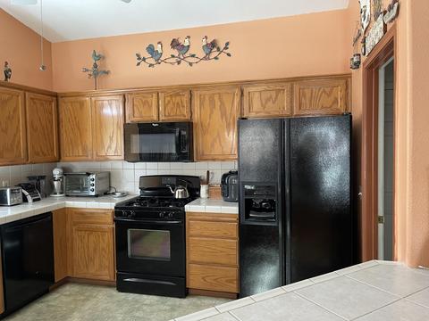 801 E Ferguson Ave, Visalia, CA 93292 photo 3