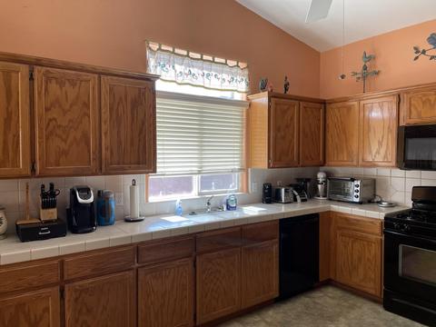 801 E Ferguson Ave, Visalia, CA 93292 photo 4
