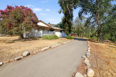 43777 N Fork Dr, Three Rivers, CA 93271 photo 2