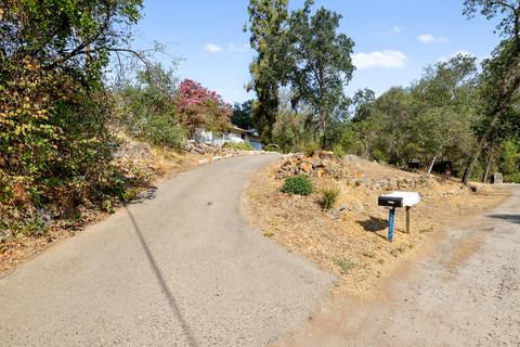 43777 N Fork Dr, Three Rivers, CA 93271 photo 5