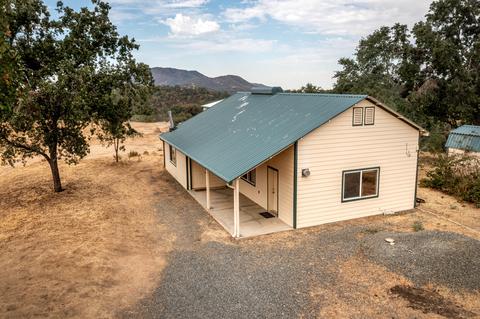 49940 Whitaker Forest Rd, Badger, CA 93603 photo 8