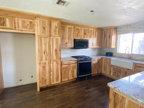 2138 E Howard Ave, Visalia, CA 93292 photo 8
