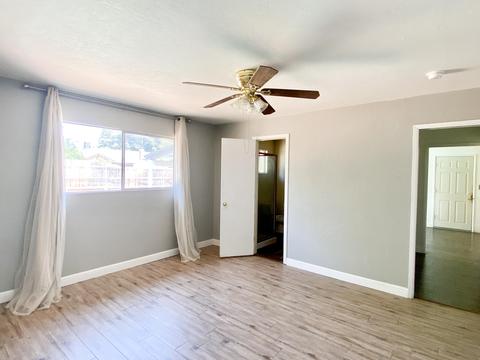 2138 E Howard Ave, Visalia, CA 93292 photo 15