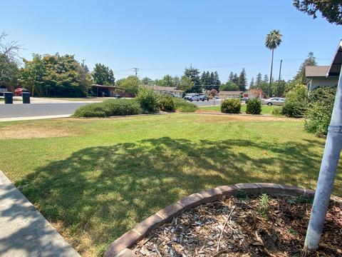 2138 E Howard Ave, Visalia, CA 93292 photo 4