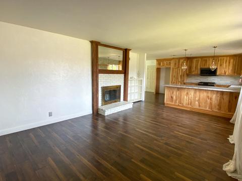 2138 E Howard Ave, Visalia, CA 93292 photo 11