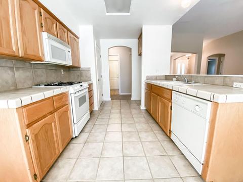 2501 E Mary Ave, Visalia, CA 93292 photo 13
