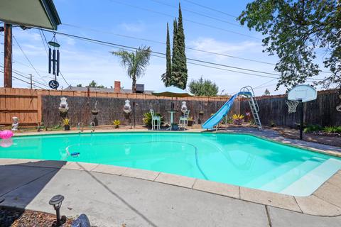 2912 E Laurel Ave, Visalia, CA 93292 photo 4