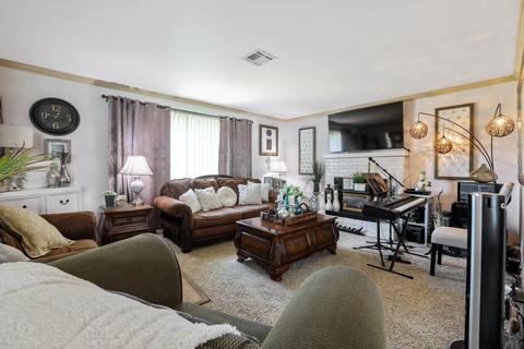 2912 E Laurel Ave, Visalia, CA 93292 photo 6