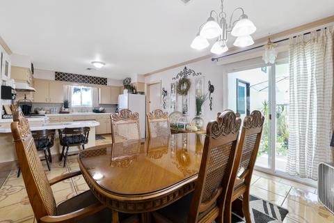 2912 E Laurel Ave, Visalia, CA 93292 photo 11