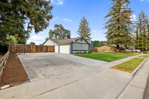 442 E Chevy Chase Dr, Tulare, CA 93274 photo 3