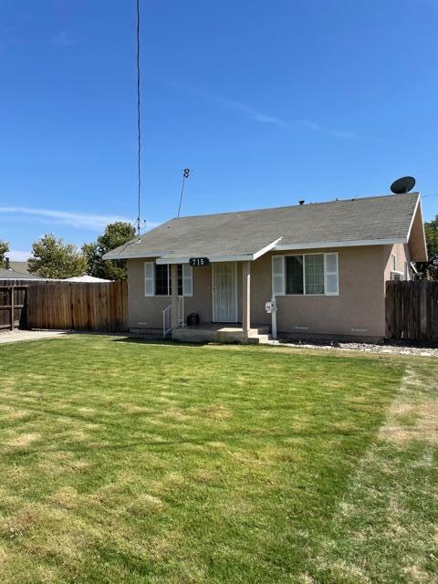 715 E Laurel Ave, Visalia, CA 93292 photo 1