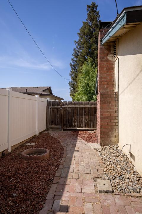 1837 E Kohn Ave, Tulare, CA 93274 photo 25