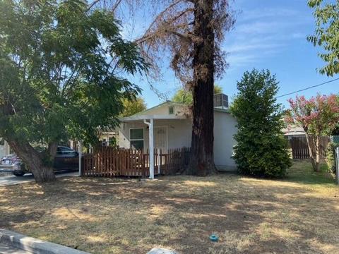 2640 Pine St, Selma, CA 93662 photo 2