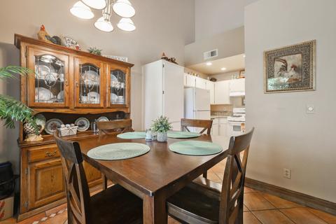1802 E Four Creeks Dr, Visalia, CA 93292 photo 18