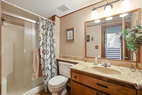 1802 E Four Creeks Dr, Visalia, CA 93292 photo 25