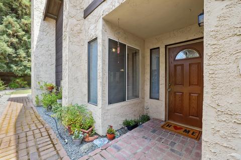 1802 E Four Creeks Dr, Visalia, CA 93292 photo 6