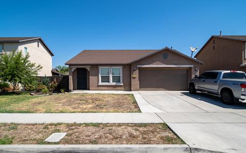 4318 E Willow Ave, Visalia, CA 93292 photo 1