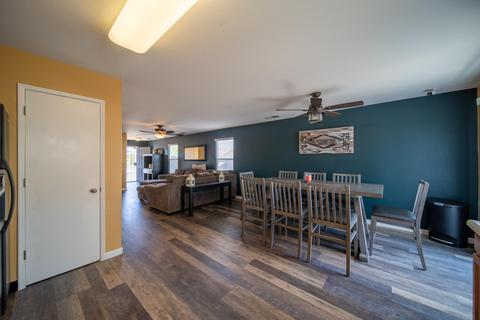 4318 E Willow Ave, Visalia, CA 93292 photo 17