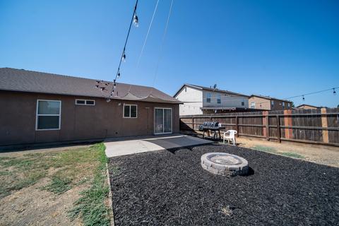 4318 E Willow Ave, Visalia, CA 93292 photo 6
