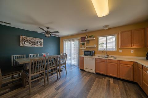 4318 E Willow Ave, Visalia, CA 93292 photo 15