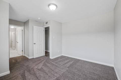 401 E 11th St, Hanford, CA 93230 photo 13