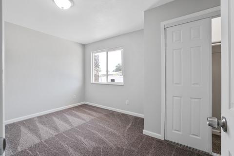 401 E 11th St, Hanford, CA 93230 photo 12