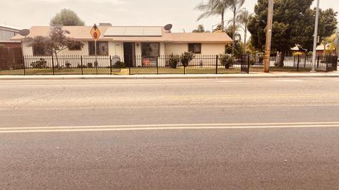 788 E Kamm Ave, Dinuba, CA 93618 photo 1