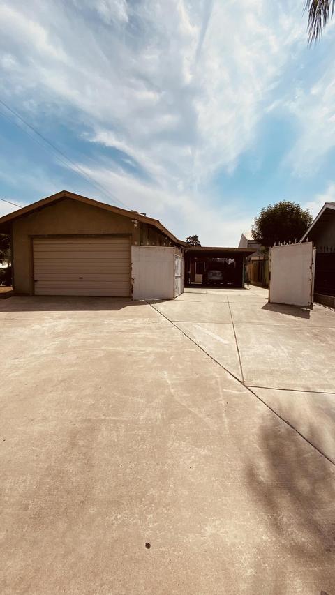 788 E Kamm Ave, Dinuba, CA 93618 photo 8