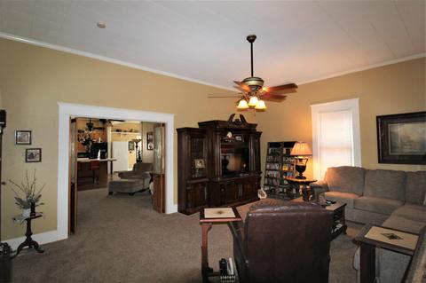 223 S D St, Exeter, CA 93221 photo 7