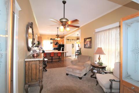 223 S D St, Exeter, CA 93221 photo 8